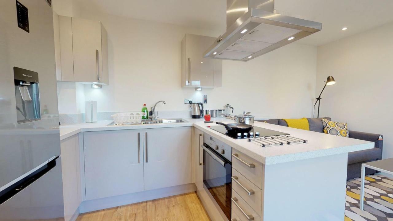 Niksa Serviced Accommodation - Welwyn Garden City Business Park Buitenkant foto